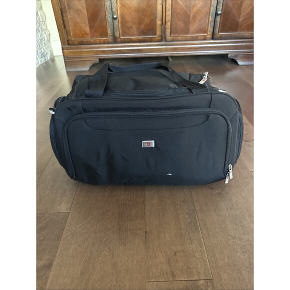 Victorinox Swiss Army Duffel Gym Bag | Black | 19x10” | Tear by Zipper No Strap - Picture 1 of 6